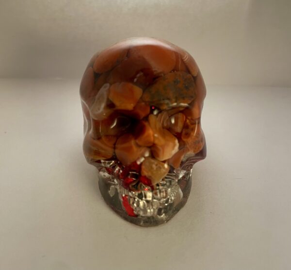 Création artisanale en résine -Skull Cornaline-Orgonite Marjo Rêve